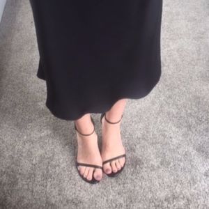 *WORN ONCE* Stuart Weitzman HEELS SIZE 9